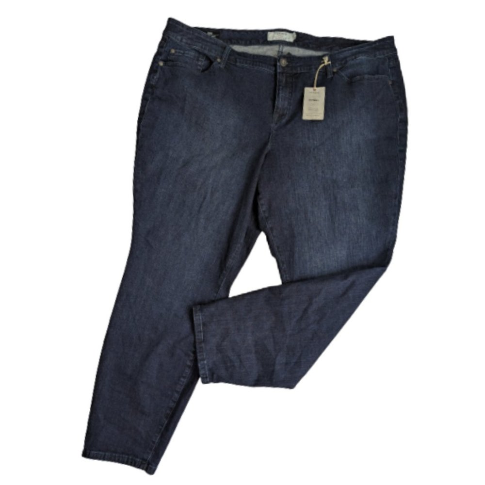 Torrid Skinny Sanded Rinse Jeans 26